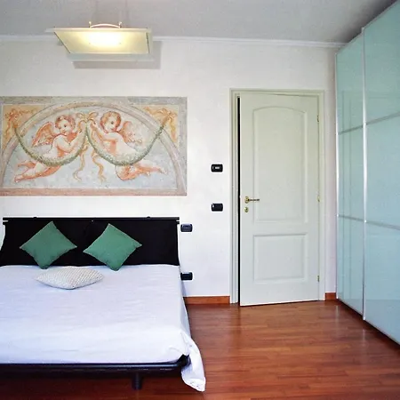 Sleeps 8