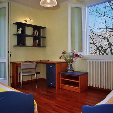Sleeps 8 Vila *